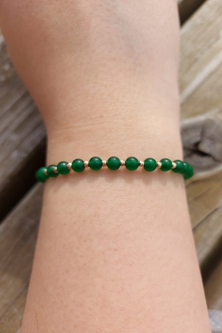 Bratara cu snur, 10 bilute striate 2mm din aur 14k, Jad Verde, mana