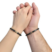 Bratara din piele naturala neagra ingusta si cruciulita din aur de 14k