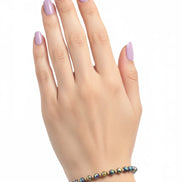 Bratara cu 10 bilute din aur 14k de 2mm si cristale cameleon 3mm, model mana