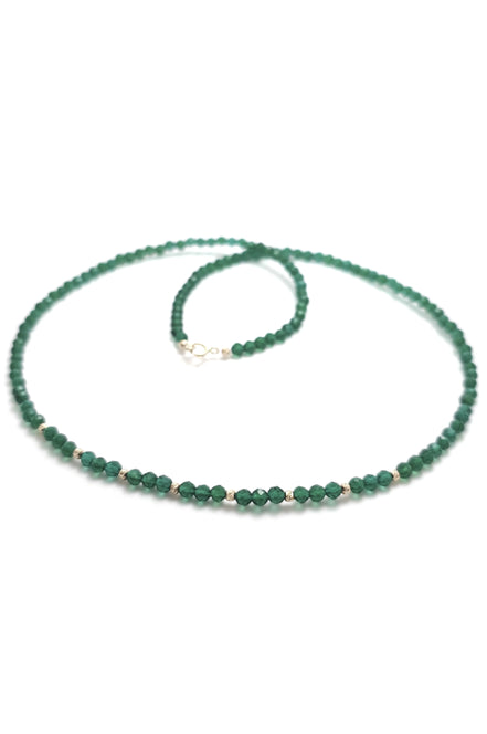 Colier cu cristale rotunde verde smarald și bile de aur de 14k de 2mm, lungime 40 cm