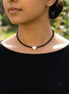 Colier cu cristale negre,4 biluțe(2mm) și închidere de aur de 14k