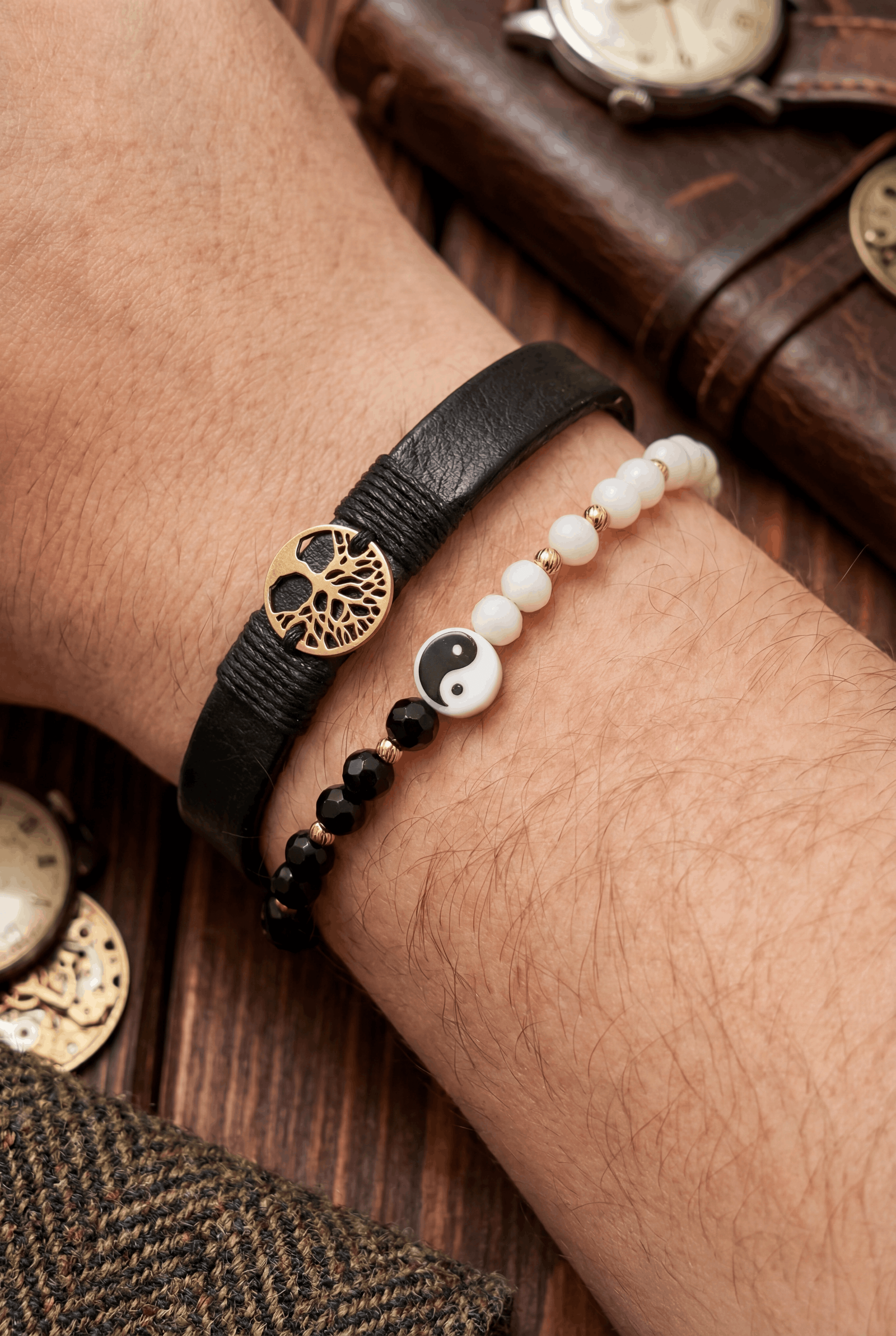 Brățară Yin Yang cristale bicolor cu 8 Biluțe din Aur 14K (585),2mm
