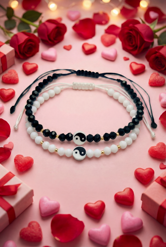Set Brățări Valentine’s Day - Yin Yang și biluțe de Aur 14K