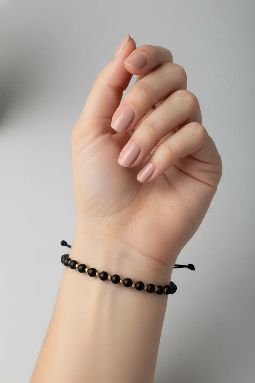 Bratara cu 10 bilute din aur 14k si Onix mat negru model femeie