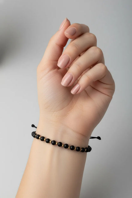 Bratara cu 10 bilute din aur 14k si Onix mat negru model femeie